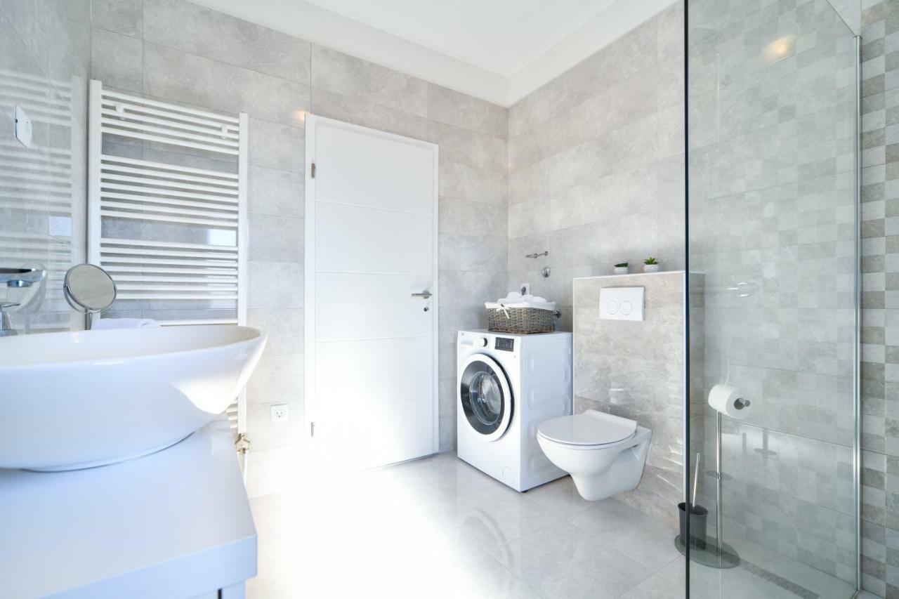 Apartman Space Ražanac Exterior foto